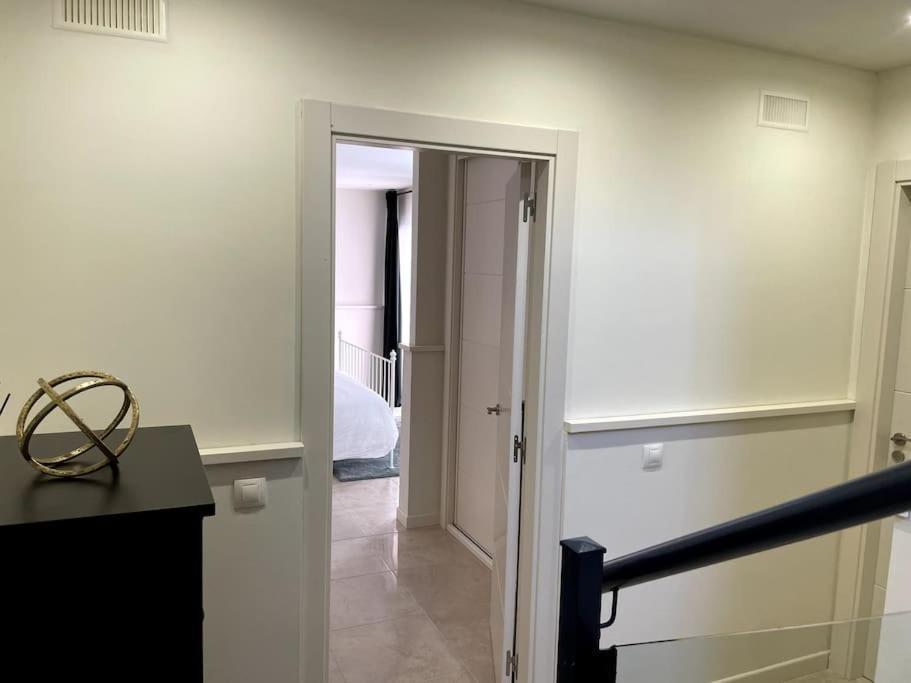 Vivienda Adosada En Castillo, カレタ・デ・フステ エクステリア 写真