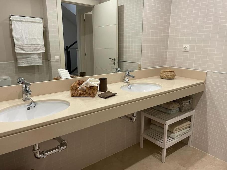 Vivienda Adosada En Castillo, カレタ・デ・フステ エクステリア 写真