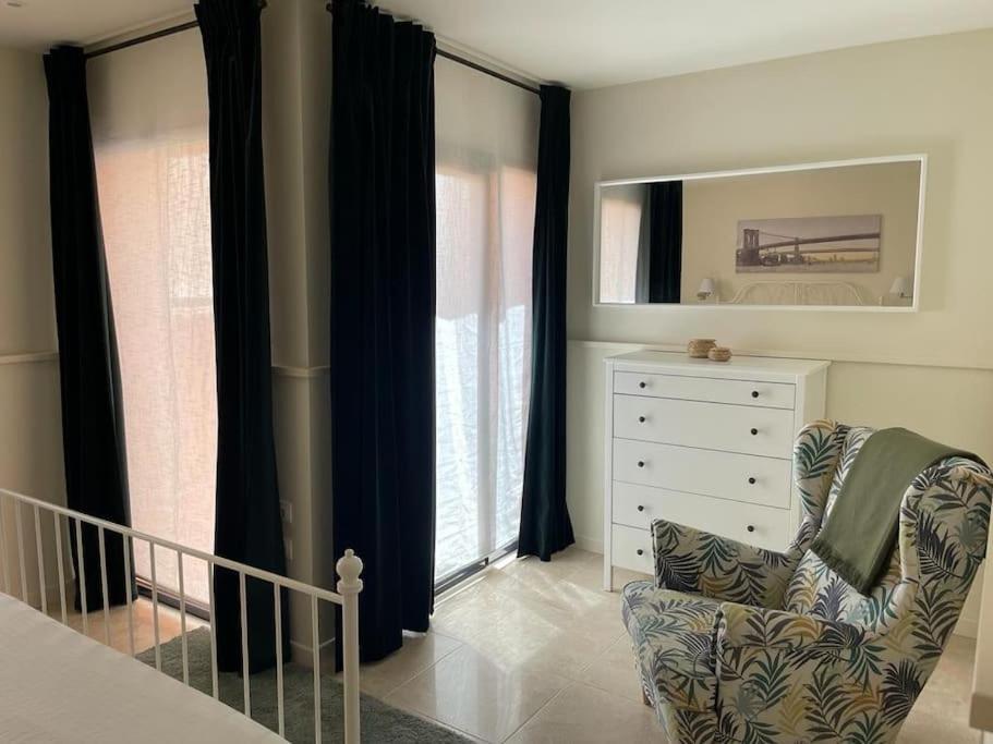 Vivienda Adosada En Castillo, カレタ・デ・フステ エクステリア 写真