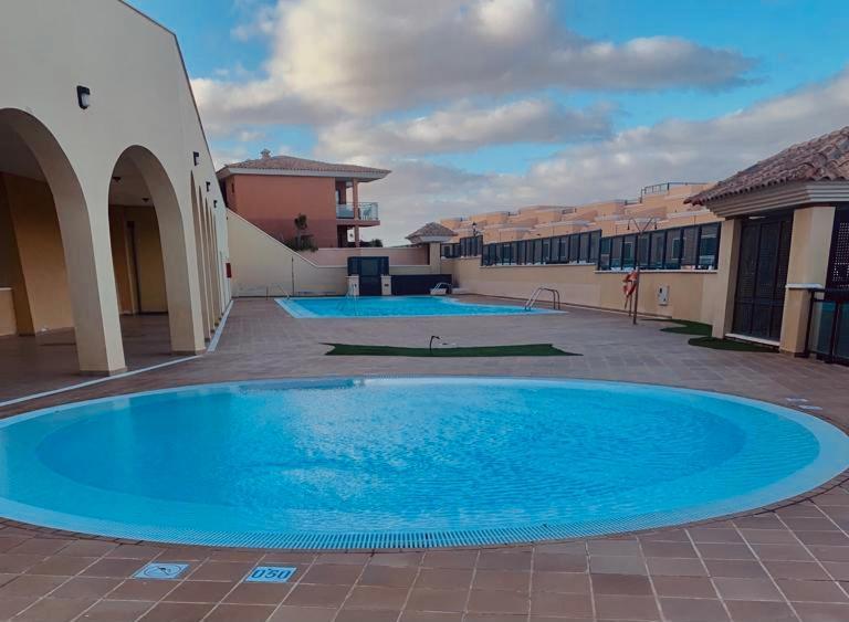Vivienda Adosada En Castillo, カレタ・デ・フステ エクステリア 写真